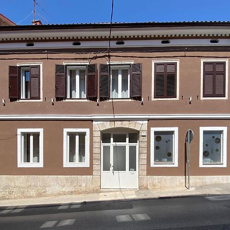 D&A Central Luxury Apartments With Free Parking Pula Exterior photo