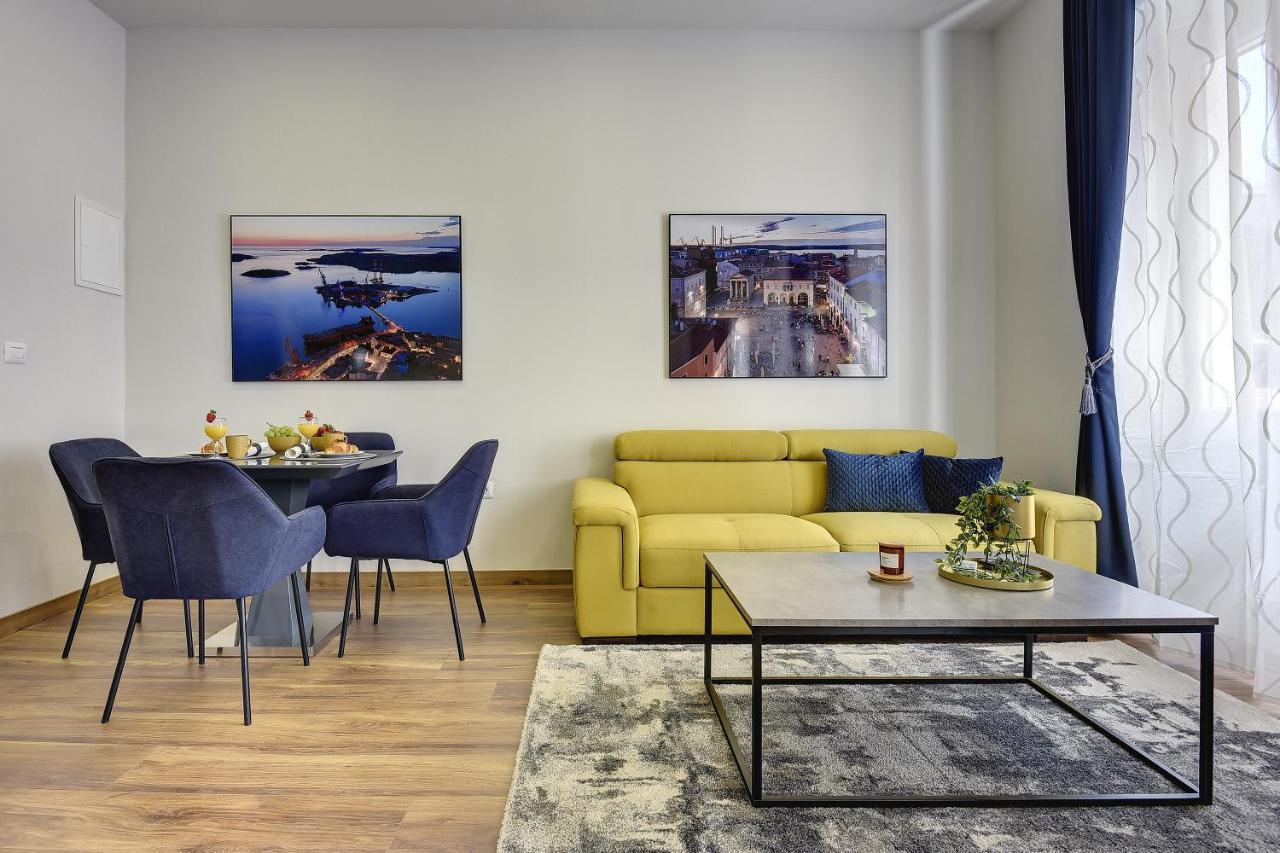 D&A Central Luxury Apartments With Free Parking Pula Exterior photo