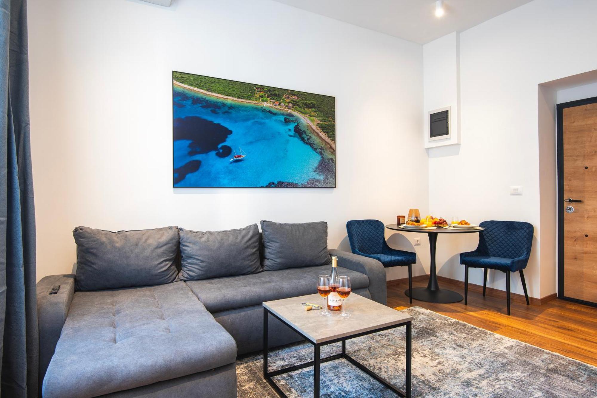 D&A Central Luxury Apartments With Free Parking Pula Exterior photo